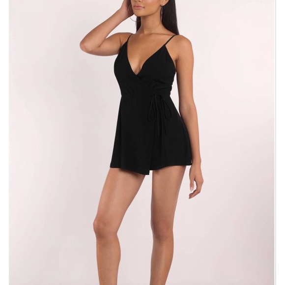 Tobi Other - NWT🔥Tobi black wrap romper- M
